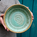 Ceramic bowl with mint glaze – 2 L