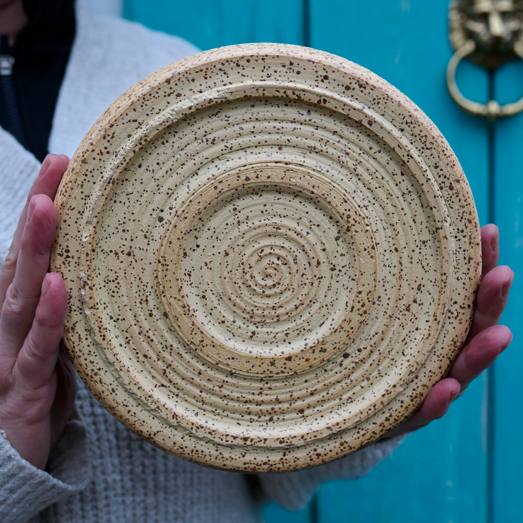 Ceramic bowl with red glaze – approx. 1.5 L