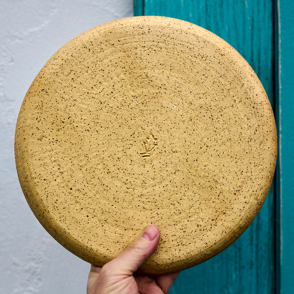 Turned plate 27 cm - White