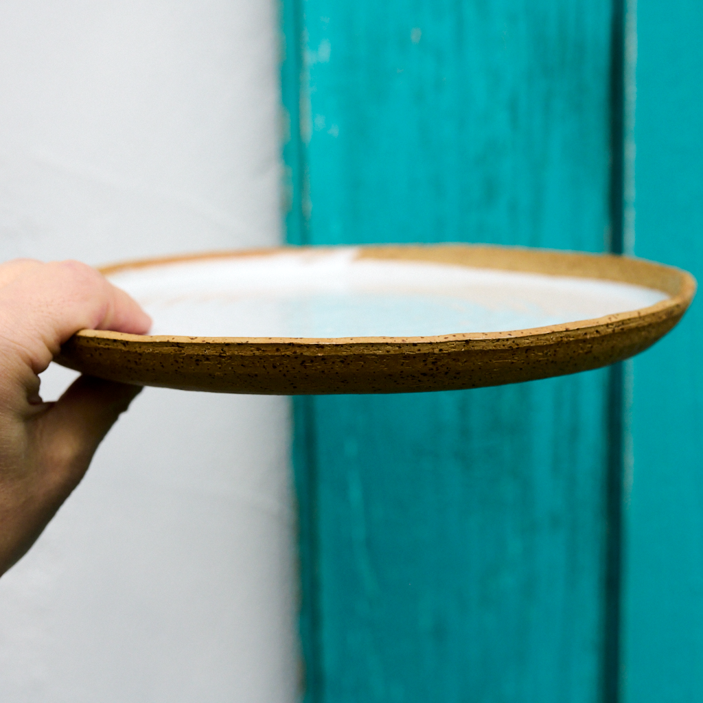 Turned plate 27 cm - White