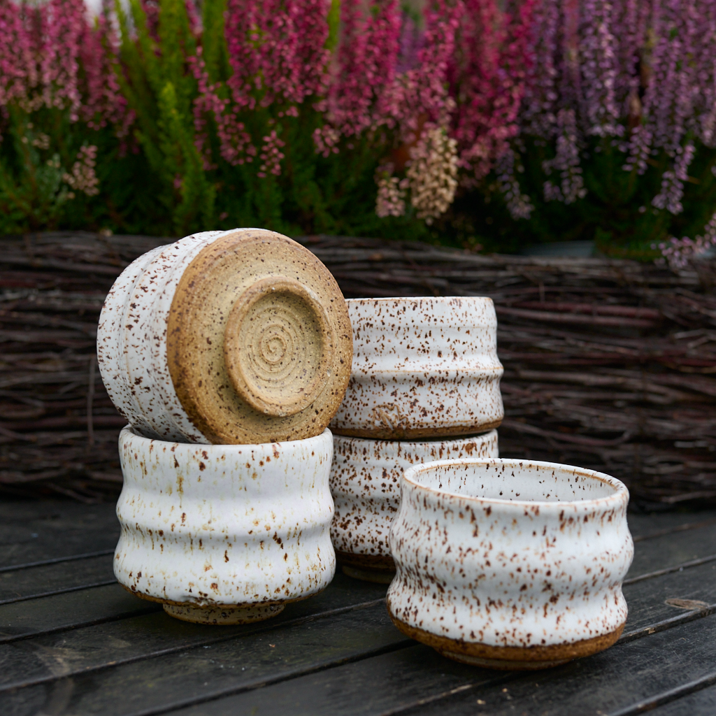 Small white ceramic bowl, approx. 200 ml