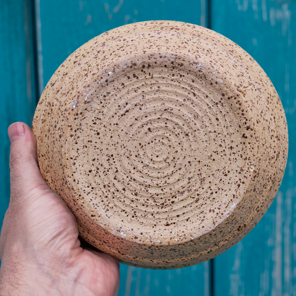 Ceramic bowl with mint glaze – 2 L