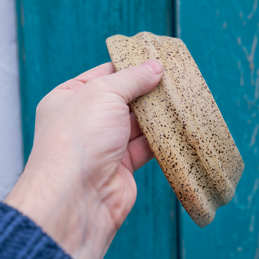 Ceramic bowl with mint glaze – 2 L