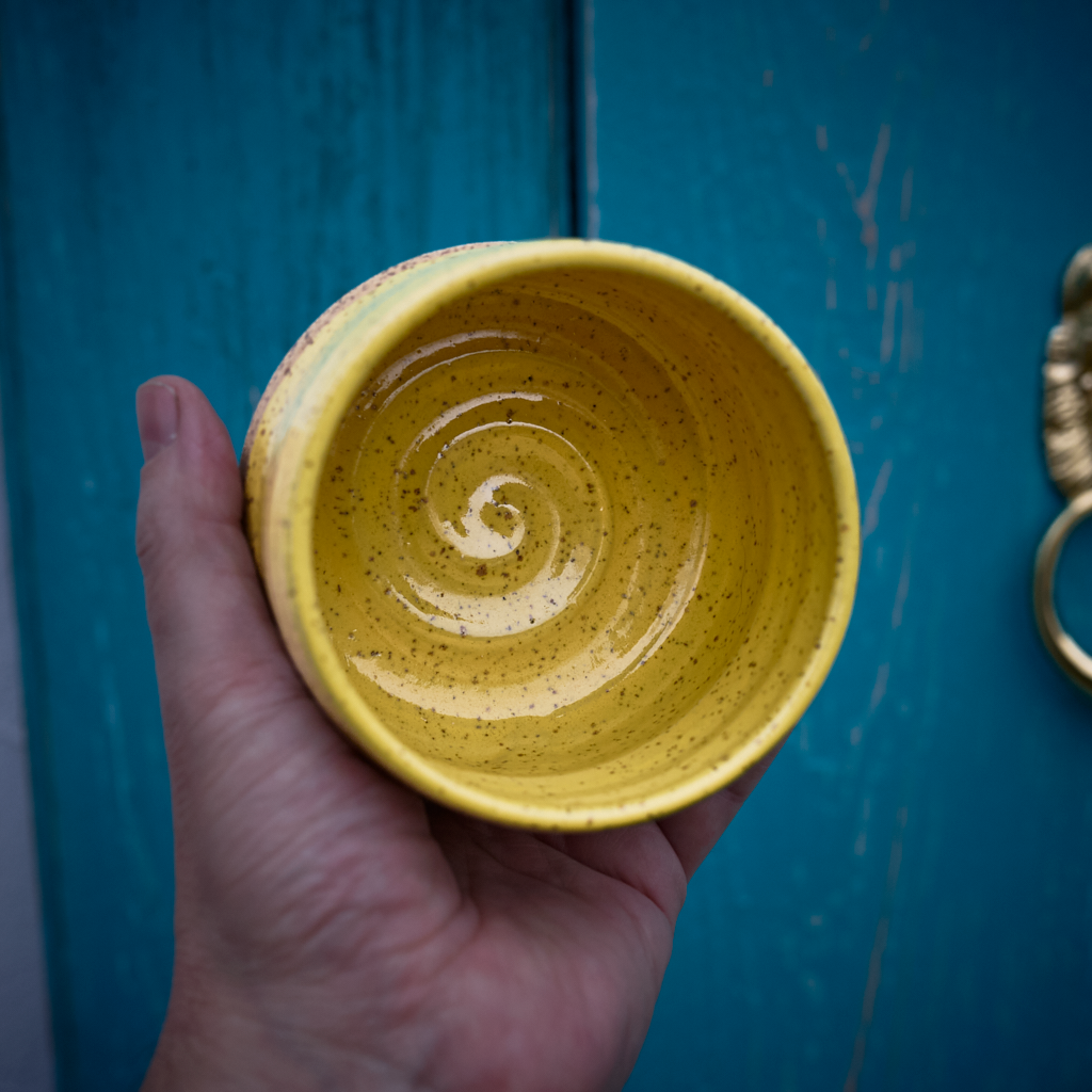 Small white ceramic bowl, approx. 200 ml
