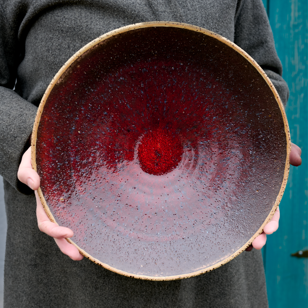 Ceramic bowl with red glaze – approx. 1.5 L