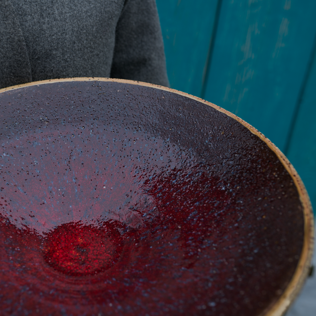 Ceramic bowl with red glaze – approx. 1.5 L