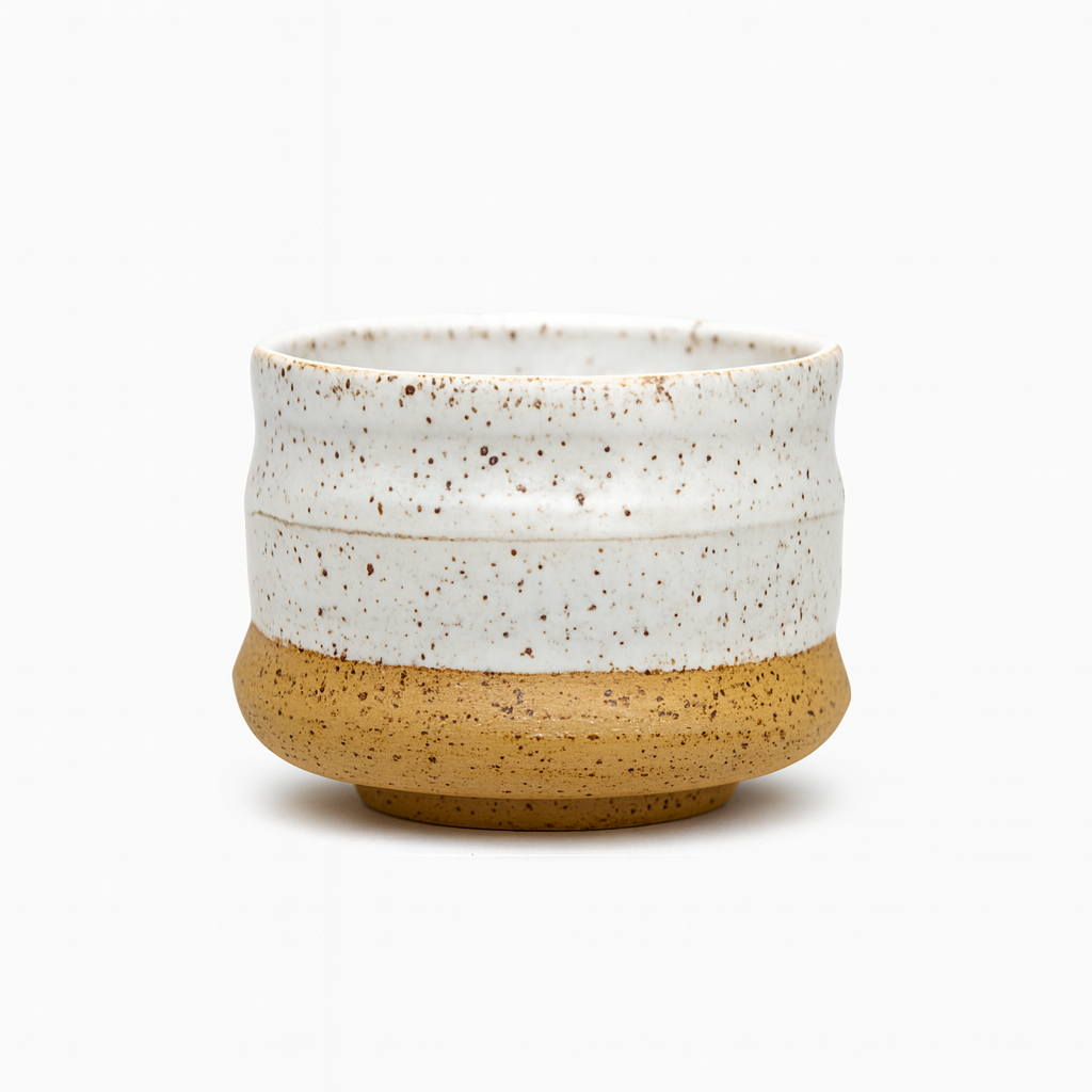 Czarka ceramiczna biała 300 ml – toczona na kole garncarskim