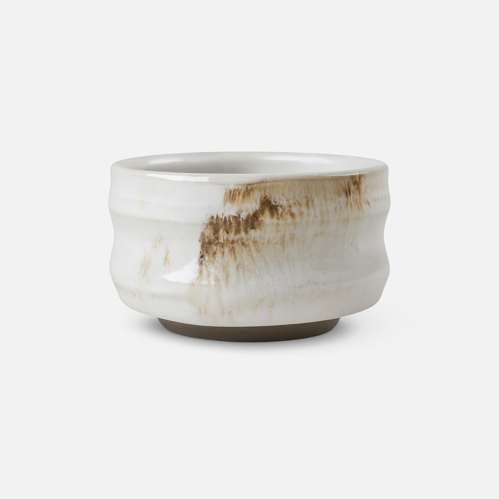 Czarka ceramiczna biała/brąz 300 ml – toczona na kole garncarskim